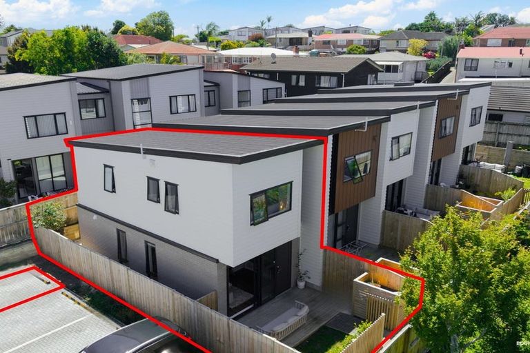 Photo of property in 3/22 Coniston Avenue, Te Atatu South, Auckland, 0610