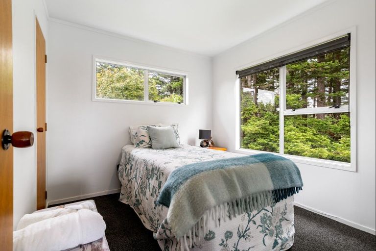 Photo of property in 115 Chevron Crescent, Whangamata, 3620