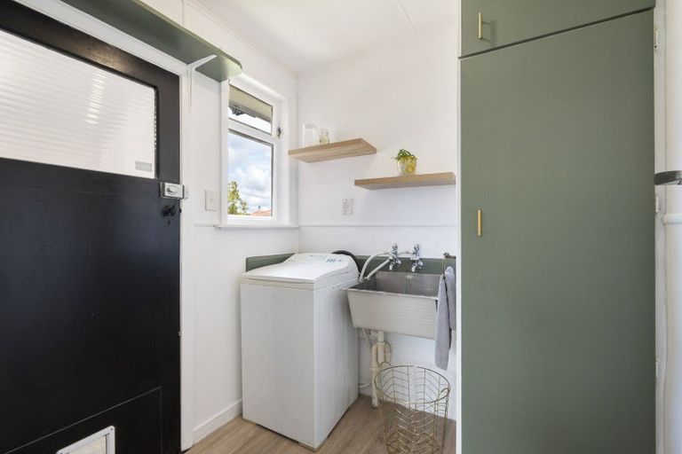 Photo of property in 24 Sherwill Street, Feilding, 4702