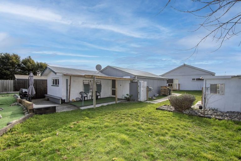 Photo of property in 50 Bickerton Street, Wainoni, Christchurch, 8061