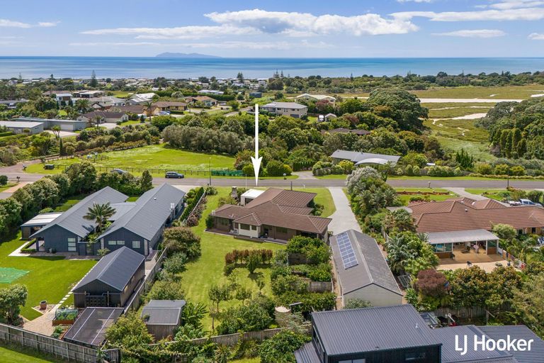 Photo of property in 129 Koutunui Road, Athenree, Katikati, 3177