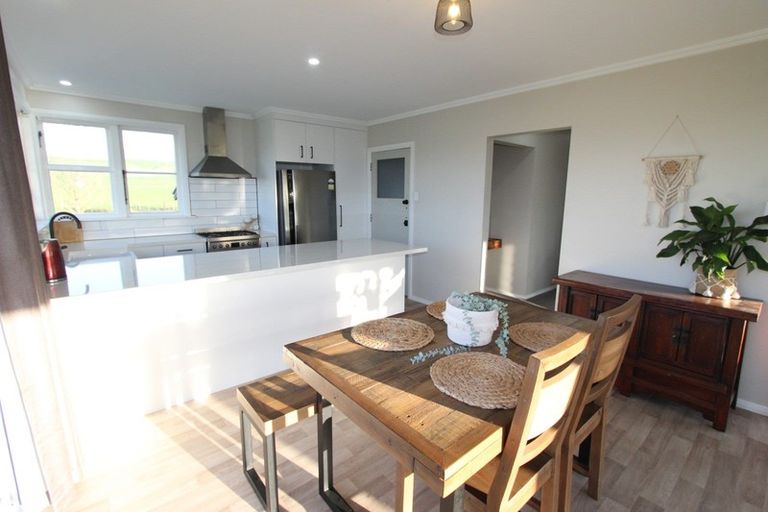 Photo of property in 32 Mccardle Road, Pahiatua, 4984