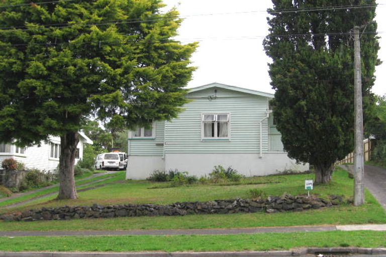 Photo of property in 109 Glendale Road, Glen Eden, Auckland, 0602