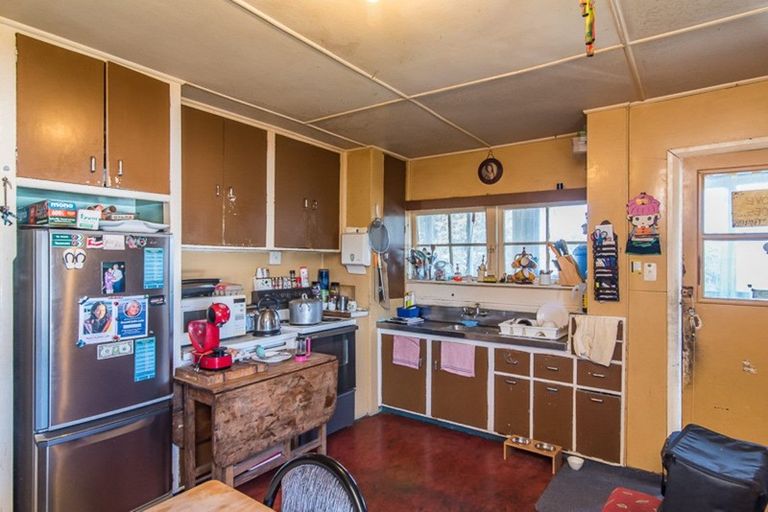 Photo of property in 88 Raumati Road, Raumati Beach, Paraparaumu, 5032