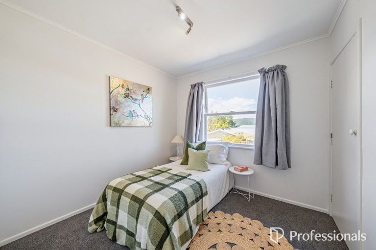 Photo of property in 24 Rondane Place, Tirohanga, Lower Hutt, 5010