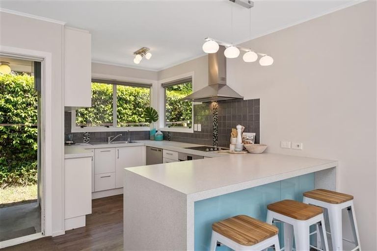 Photo of property in 13b Leinster Avenue, Raumati South, Paraparaumu, 5032