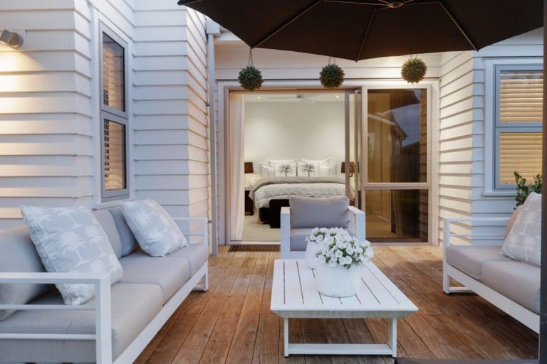 Photo of property in 1 Astelia Lane, Papamoa Beach, Papamoa, 3118