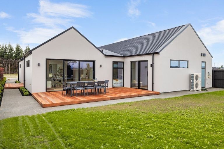 Photo of property in 48 Georgina Street, Marshland, Christchurch, 8083