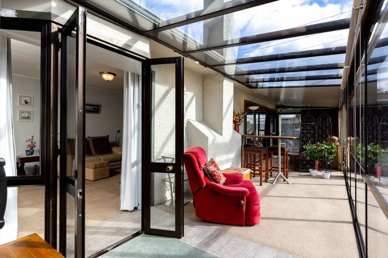 Photo of property in 102 Waikawa Road, Picton, 7220