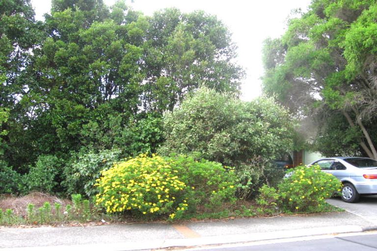 Photo of property in 1 Skilgate Avenue, New Lynn, Auckland, 0600