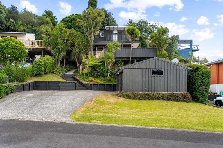 Photo of property in 111 Waireka Place, Whangamata, 3620