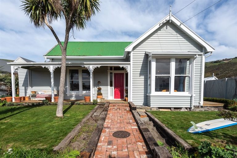 Photo of property in 58 Wiggins Street, Sumner, Christchurch, 8081