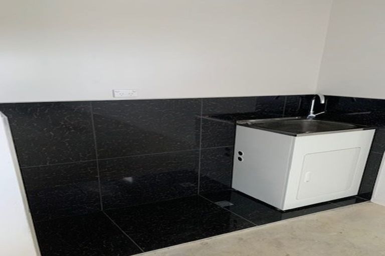 Photo of property in 5/1 June Place, Hamilton East, Hamilton, 3216