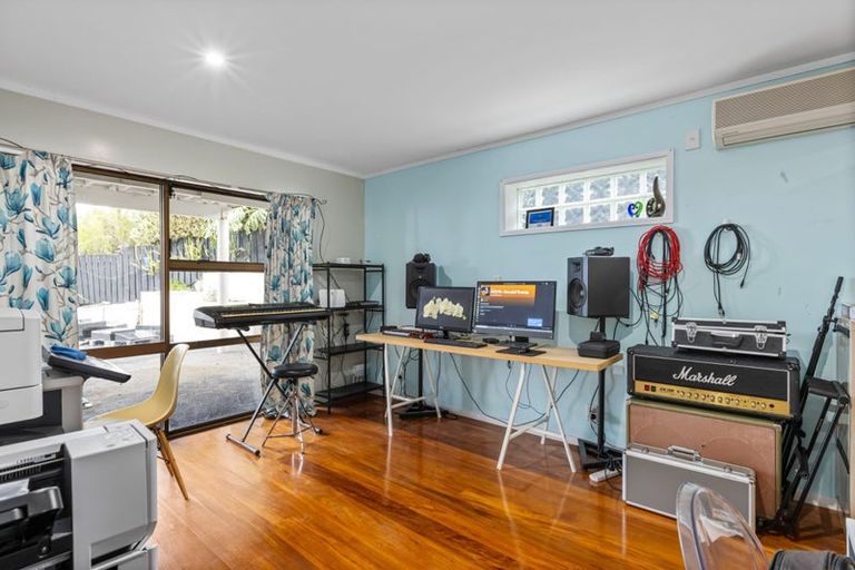 Photo of property in 21 Awatere Place, Snells Beach, 0920