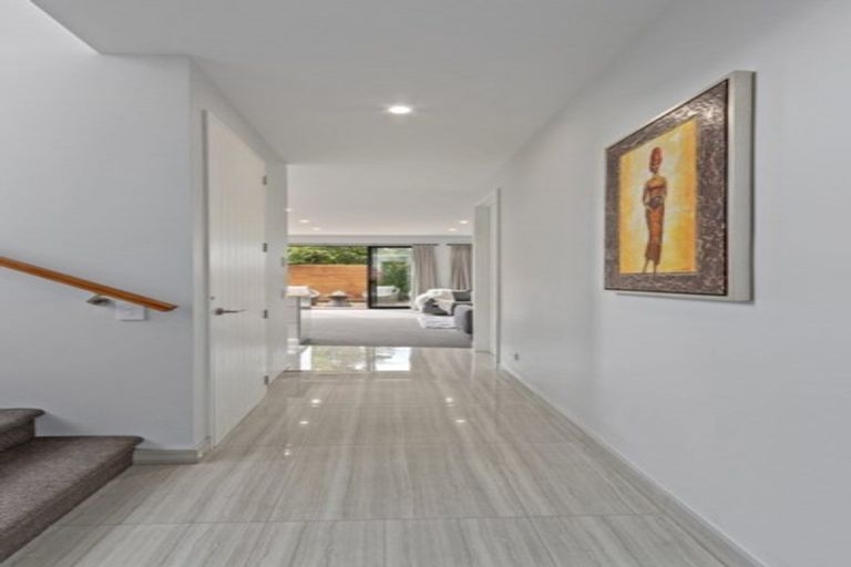 Photo of property in 32a Hewitts Road, Merivale, Christchurch, 8014