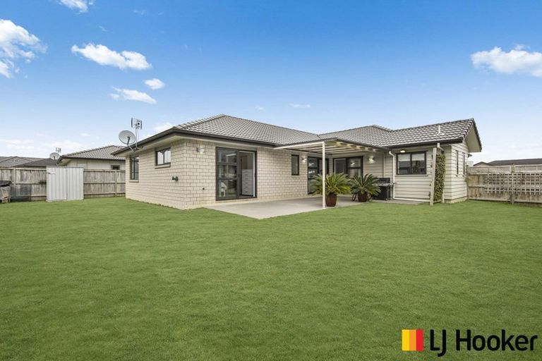 Photo of property in 7 Strathaven Road, Wattle Downs, Auckland, 2103