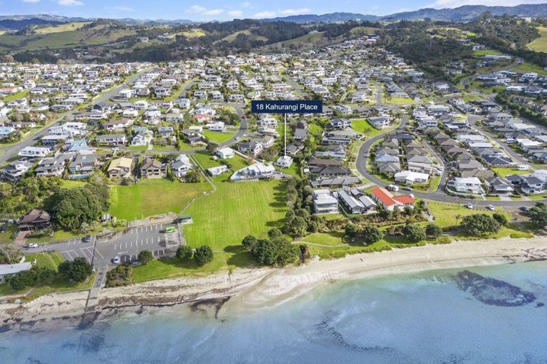 Photo of property in 18 Kahurangi Place, Snells Beach, 0920