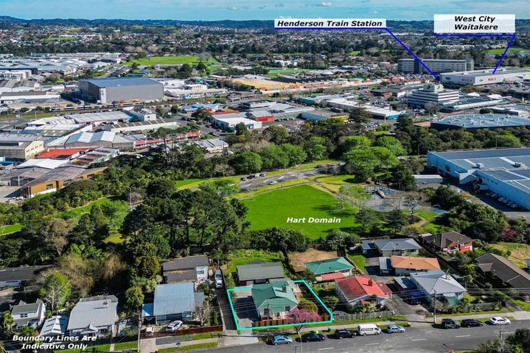 Photo of property in 1/47 Newington Road, Henderson, Auckland, 0612