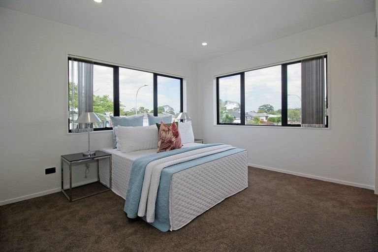 Photo of property in 64a Friesian Drive, Mangere, Auckland, 2022