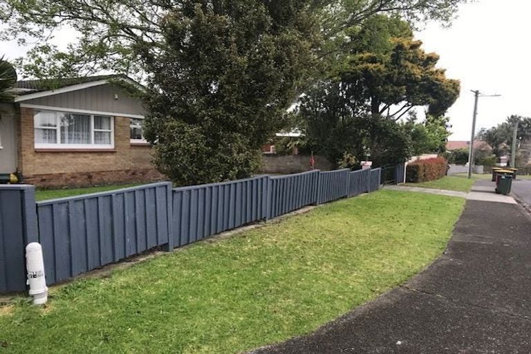 Photo of property in 15a Collie Street, Hillpark, Auckland, 2102