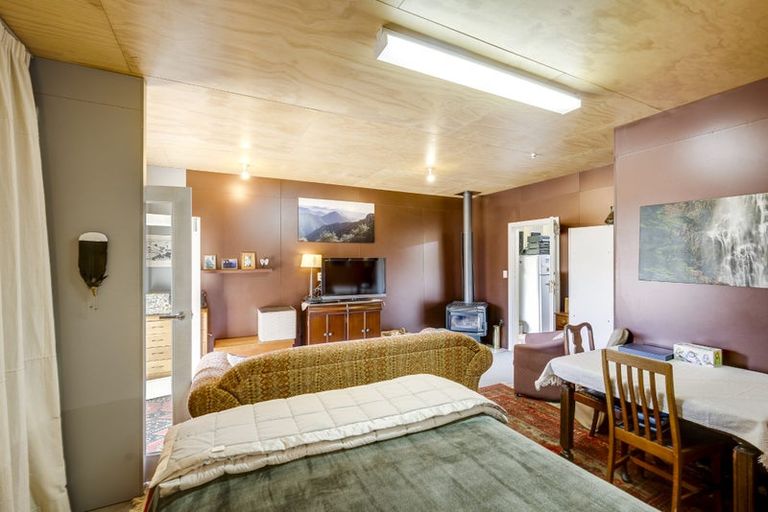 Photo of property in 849 Seafield Road, Puketapu, Napier, 4182