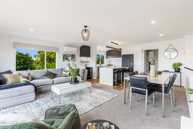 Photo of property in 79a Wharf Road, Te Atatu Peninsula, Auckland, 0610