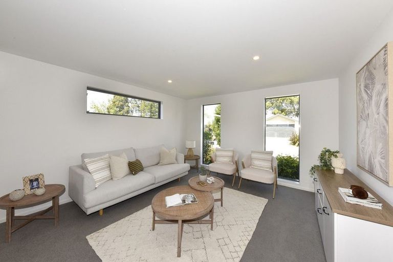 Photo of property in 16 John Raven Lane, Woodend, 7610