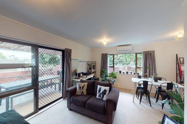 Photo of property in 1/16a Trentham Road, Papakura, 2110