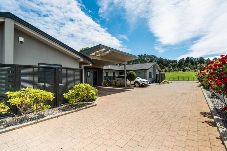 Photo of property in 2/39 Railway Row, Ohakune, 4625
