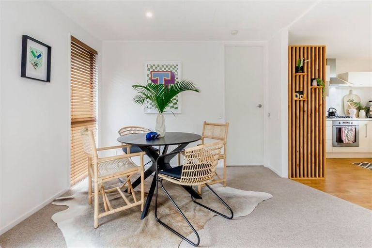 Photo of property in 39 Waimea Road, Waikanae Beach, Waikanae, 5036