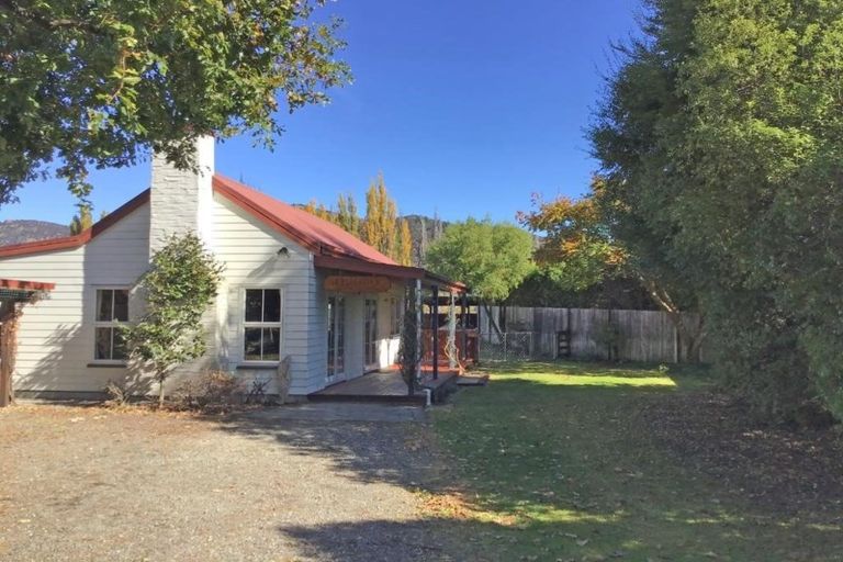 Photo of property in 109 Alison Avenue, Albert Town, Wanaka, 9305