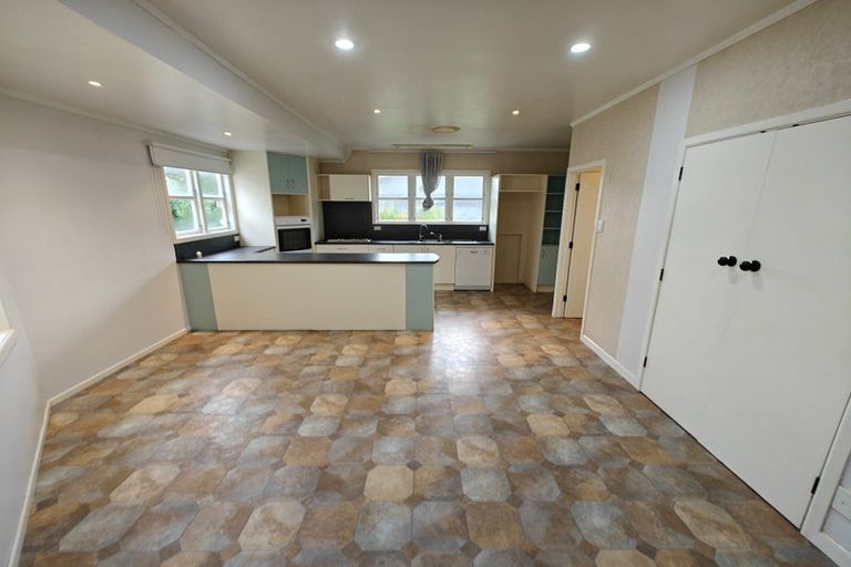 Photo of property in 52 Enderley Avenue, Enderley, Hamilton, 3214