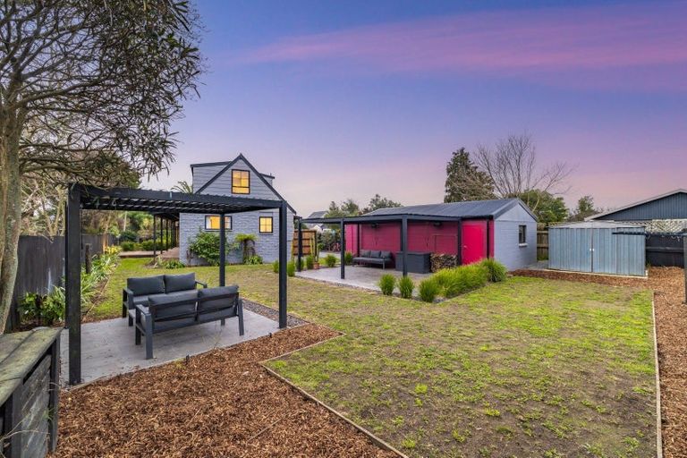 Photo of property in 47a Inwoods Road, Parklands, Christchurch, 8083