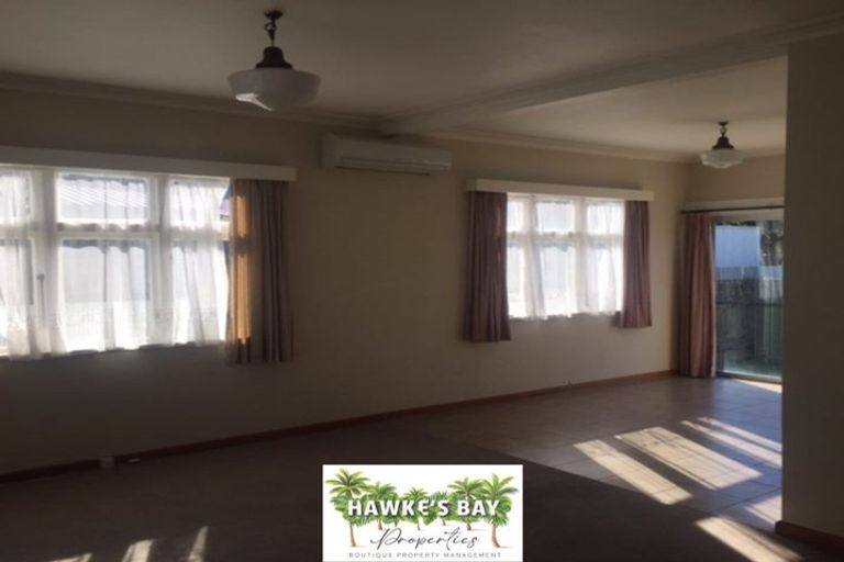 Photo of property in 28 Guppy Road, Greenmeadows, Napier, 4112