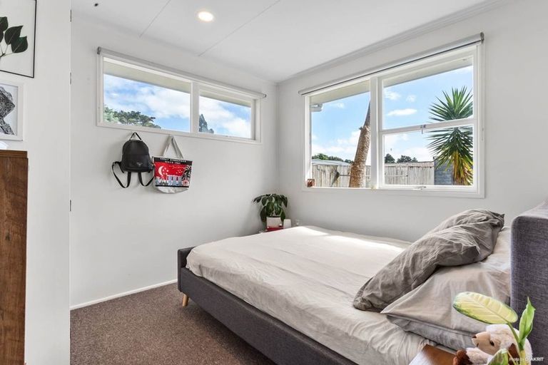 Photo of property in 2/260 Birkdale Road, Birkdale, Auckland, 0626