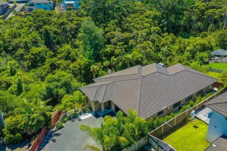 Photo of property in 39 Aberley Road, Schnapper Rock, Auckland, 0632