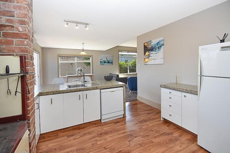 Photo of property in 12 Hardy Street, Saint Kilda, Dunedin, 9012