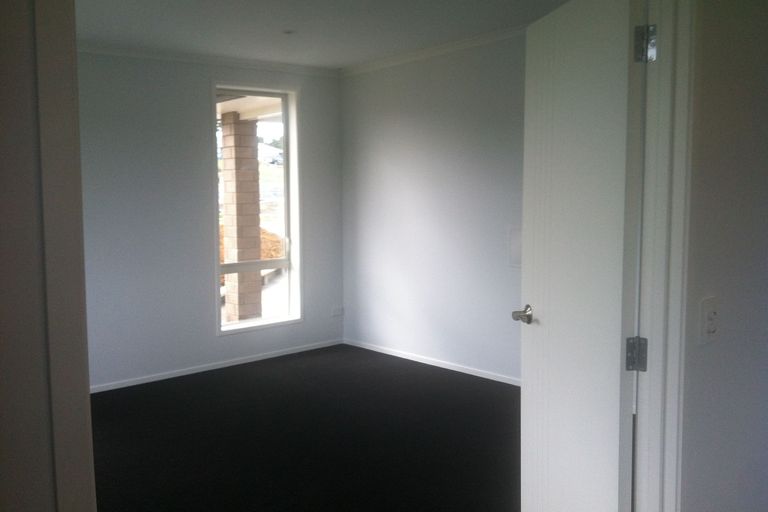 Photo of property in 6 Raithburn Terrace, Pokeno, 2402