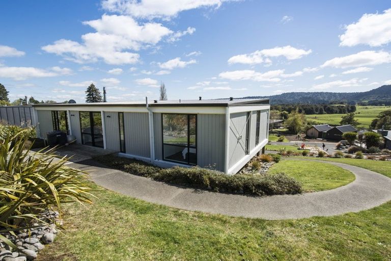 Photo of property in 7 Huia Rise, Ohakune, 4625