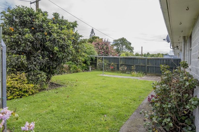 Photo of property in 2 Anzac Road, Otaki, 5512