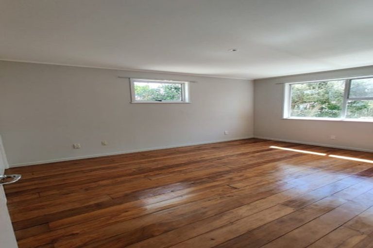 Photo of property in 27 Burndale Terrace, Manurewa, Auckland, 2102