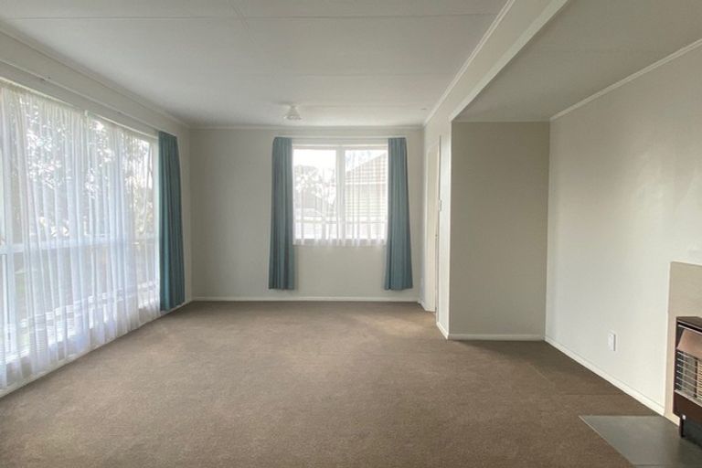 Photo of property in 12 Montgomery Crescent, Bader, Hamilton, 3206