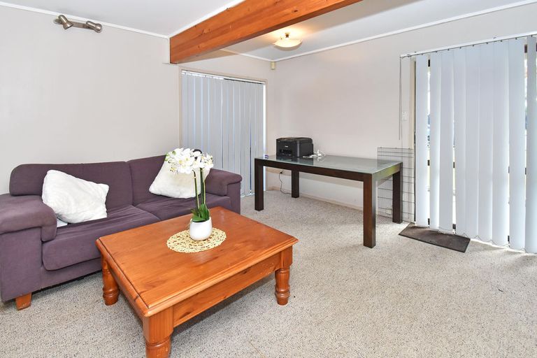 Photo of property in 8 Kaanapali Place, Wattle Downs, Auckland, 2103