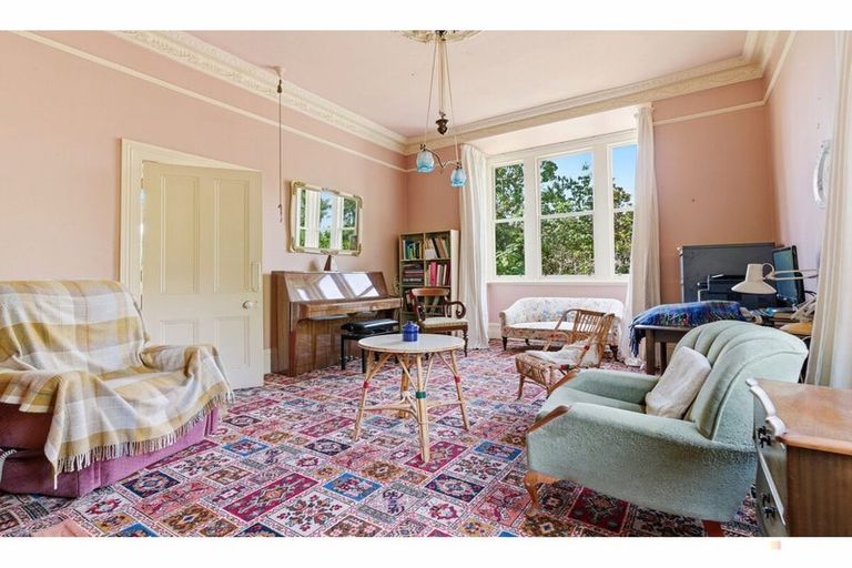 Photo of property in 35 Forest Road, Geraldine, 7930