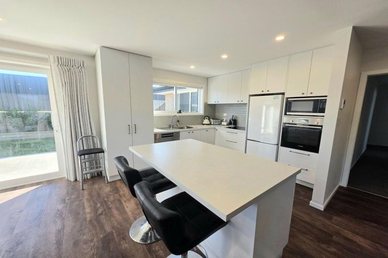 Photo of property in 15 Royal Oak Crescent, Holmes Hill, Oamaru, 9401