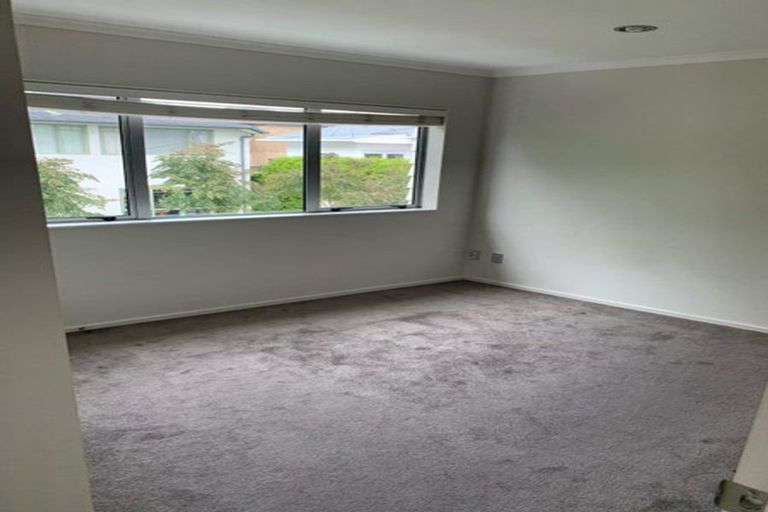Photo of property in 9a Woodbine Avenue, Greenlane, Auckland, 1051