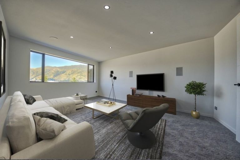 Photo of property in 58 Forest Heights, Wanaka, 9305