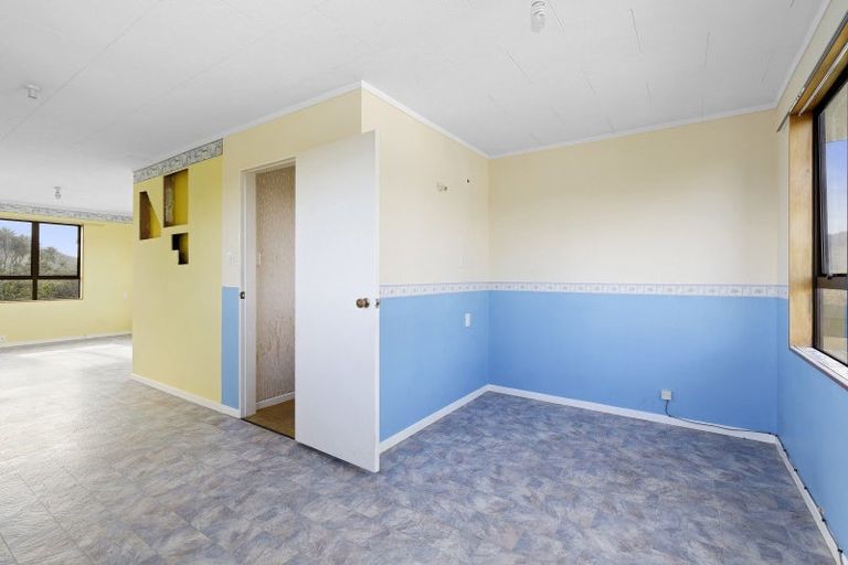 Photo of property in 201 Holborn Drive, Stokes Valley, Lower Hutt, 5019