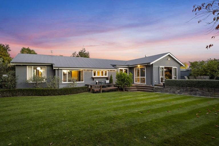 Photo of property in 8 Croziers Road, St Albans, Christchurch, 8052
