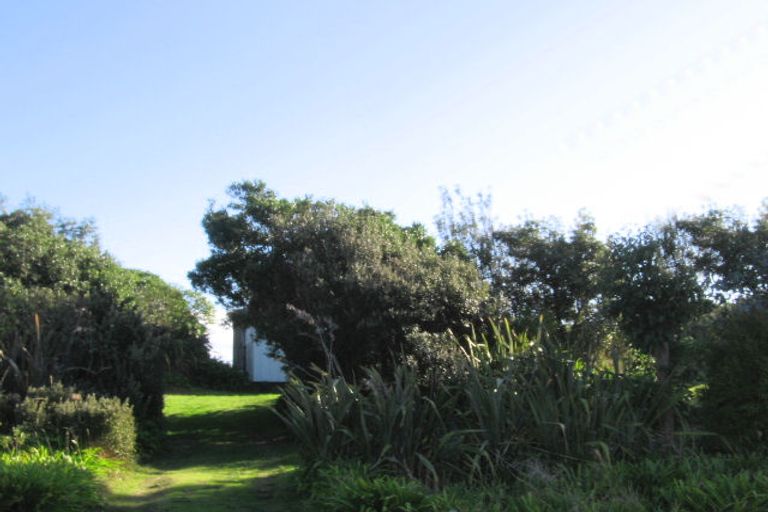 Photo of property in 53 Field Way, Waikanae Beach, Waikanae, 5036